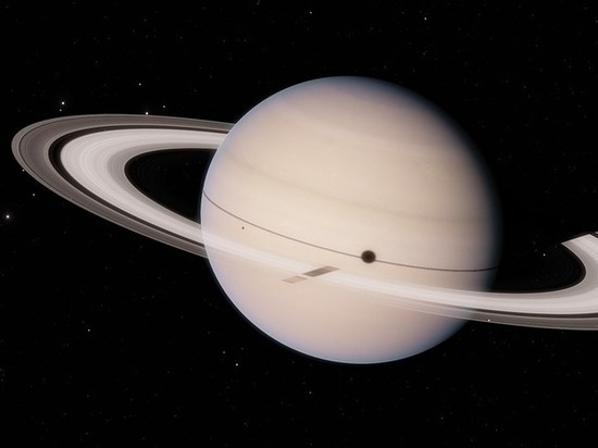 На спутнике Сатурна уфологи разглядели крылатого монстра