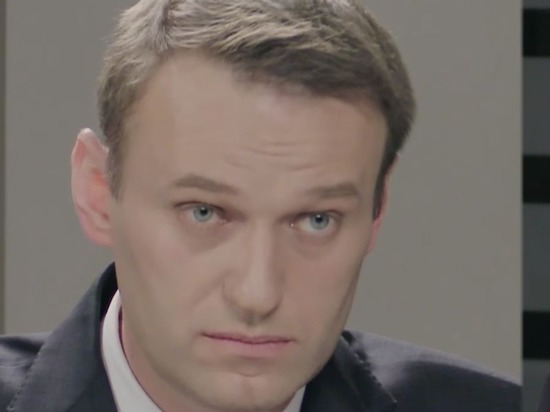 Навальный о дебатах со Стрелковым: заклеили окна мусорными пакетами