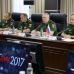 «Армата», подводные роботы и новейшие истребители: Шойгу открыл форум «Армия-2017»