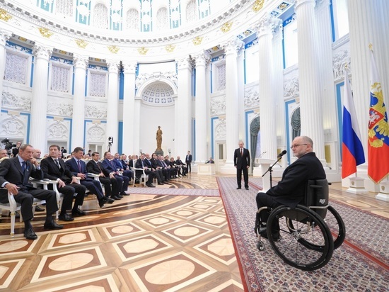 Президент IPC Крэйвен, отстранивший российских паралимпийцев, покинул свой пост