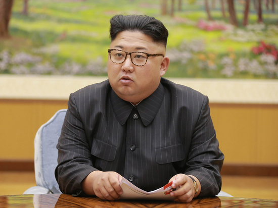 Ким Чен Ын отметил 69-летие КНДР банкетом для ядерщиков