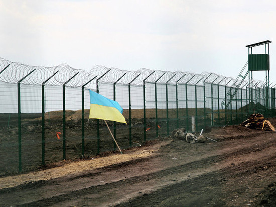 «Остап Бендер вернулся»: прорыв Саакашвили на Украину назвали началом госпереворота