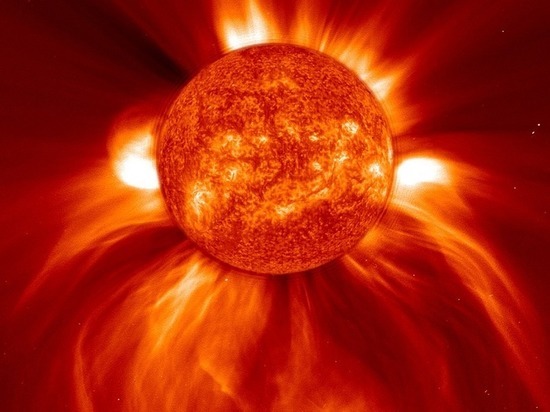 Солнечные вспышки сжигают магнитное поле, защищающее жизнь и здоровье землян
