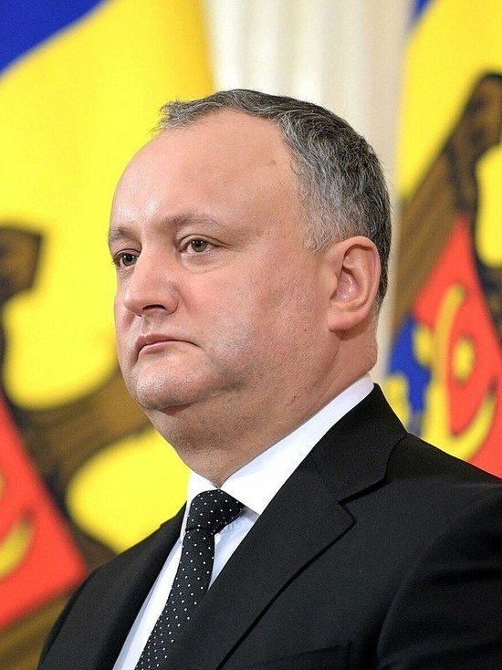 Додон запретил молдавским военным ехать на учения во Львовской области