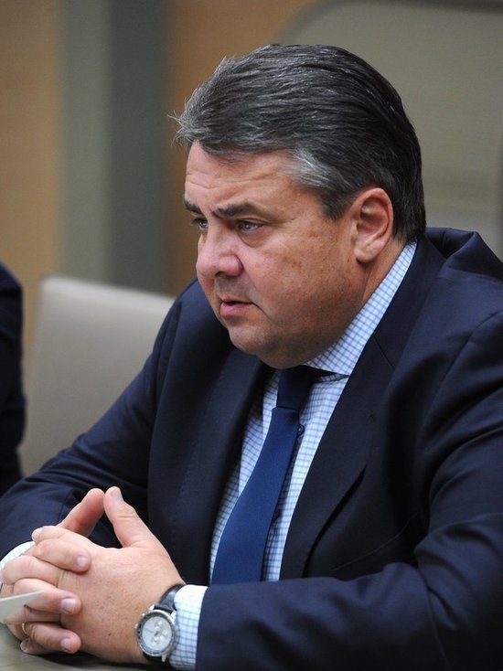 МИД Германии призвал снять санкции для мира России и Украины