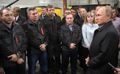Владимир Путин ознакомился с новым производством Челябинского компрессорного завода